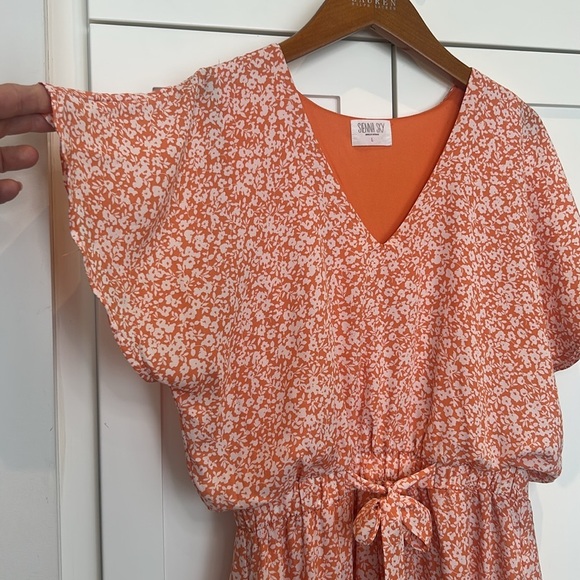 Sienna Sky Ditsy Floral V Neck Flutter Sleeve Orange/White Summer Midi Dress - Picture 11 of 16